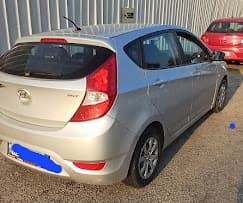 Sarah & Tom - Hyundai Accent